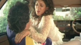 Main Aurat Tu Aadmi Full Song  Honeymoon  Rishi Kapoor Varsha Usgaonkar [upl. by Tevlev]