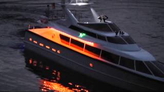 RC Modellbau Yacht mit brushless Jetantrieben [upl. by Walli]