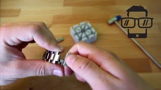 Uhrenarmband anpassen German Tutorial [upl. by Acinorrev381]