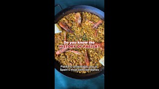 Paella de pollo y conejo 🥘 Aprende a hacer uno de los mejores y más populares platos de la gastronomía española la paella Se que no es paella valenciana y que tiene sus diferencias de ahí el “casi” 😘 A diferencia de la valenciana a mi me gusta hacer un buen sofrito y un buen caldo por separado en vez de hacerlo todo junto Lo más importante es controlar bien el ratio de arroz y caldo y comprender el fuego y el recipiente donde la cocinas Tras distintas pruebas encontré las que son para [upl. by Abra]