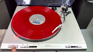 Technics Automatic Direct Drive Turntable SLD202 [upl. by Kersten]