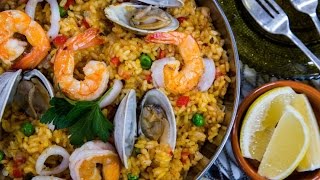 Simple and Tasty Seafood Paella [upl. by Intyre]